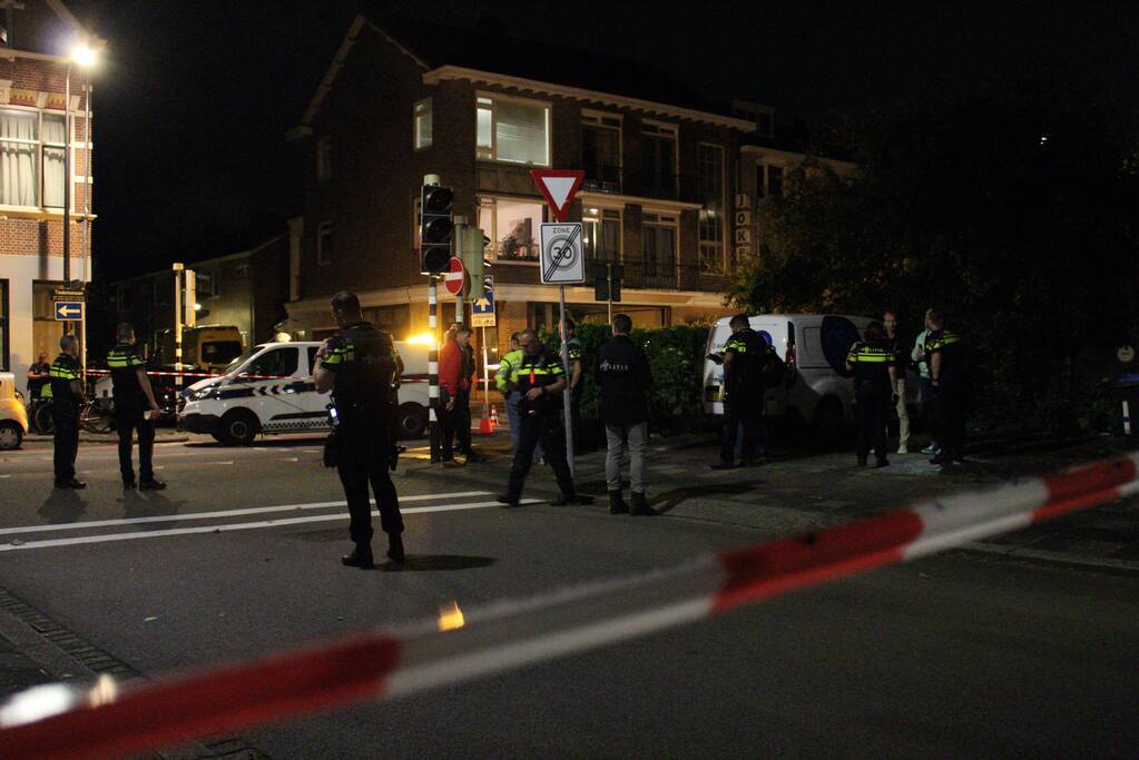 Twee agenten gewond bij schietpartij, twee verdachten aangehouden