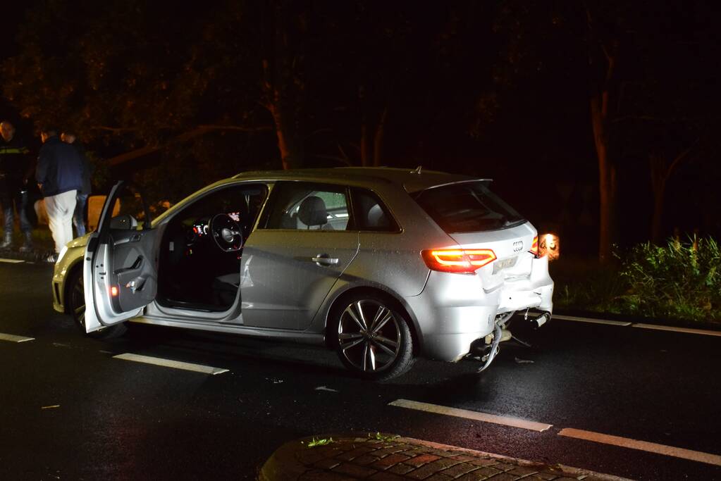 Personenauto gaat ervandoor na fors ongeval