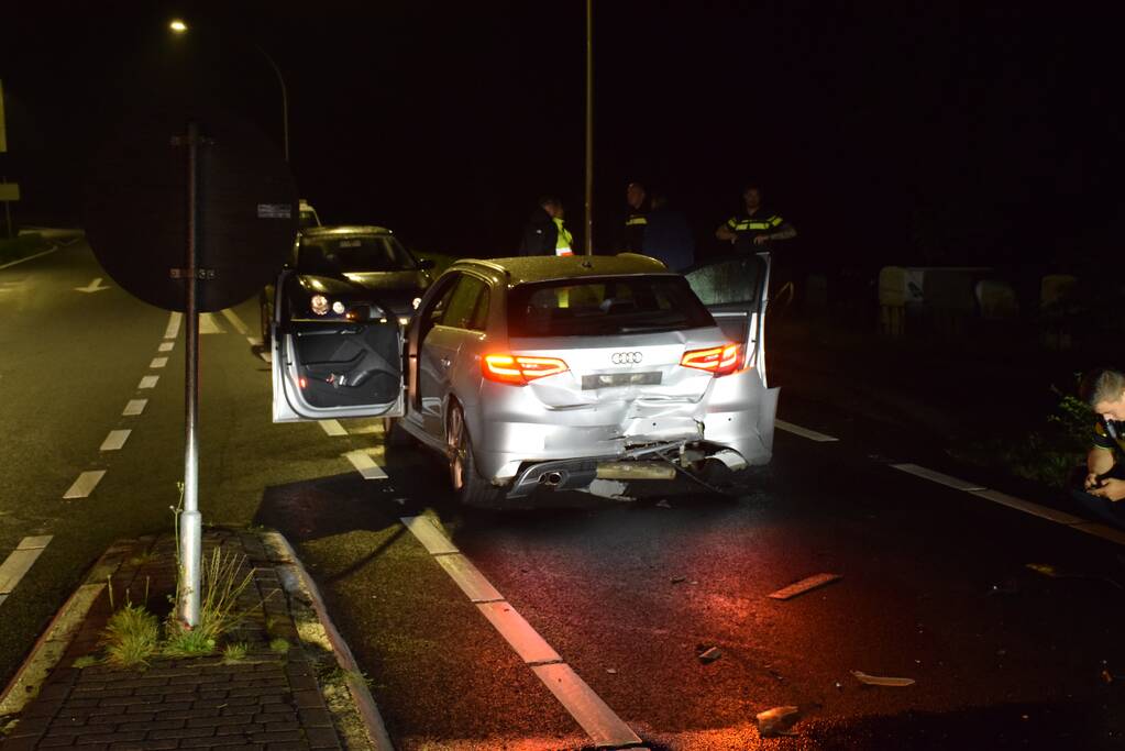Personenauto gaat ervandoor na fors ongeval