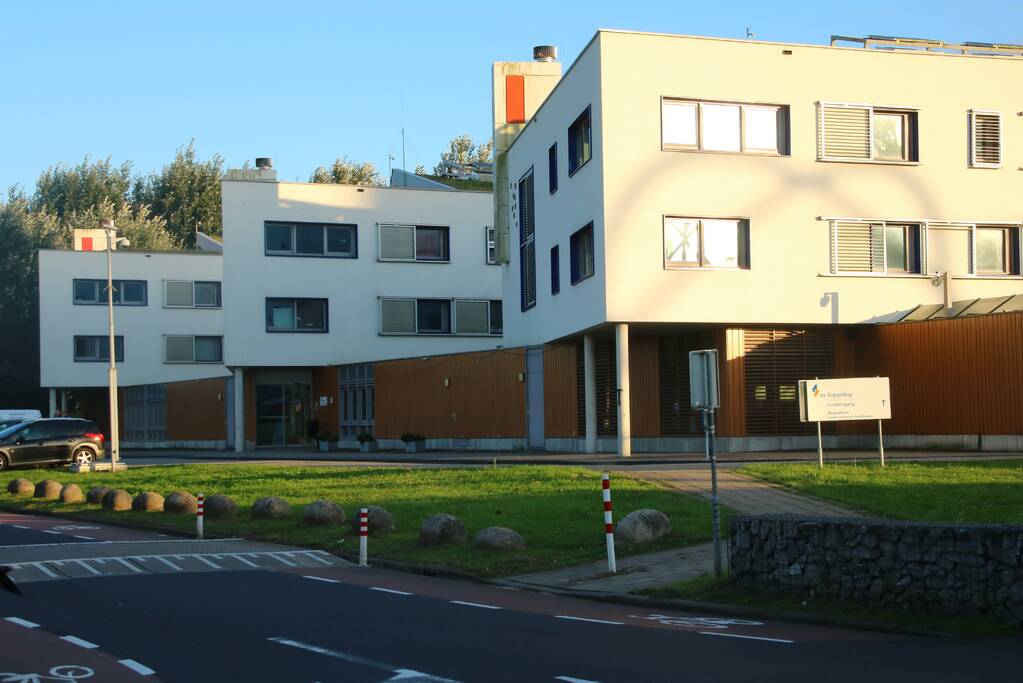 Grote politie-inzet na melding van incident bij jeugdgevangenis