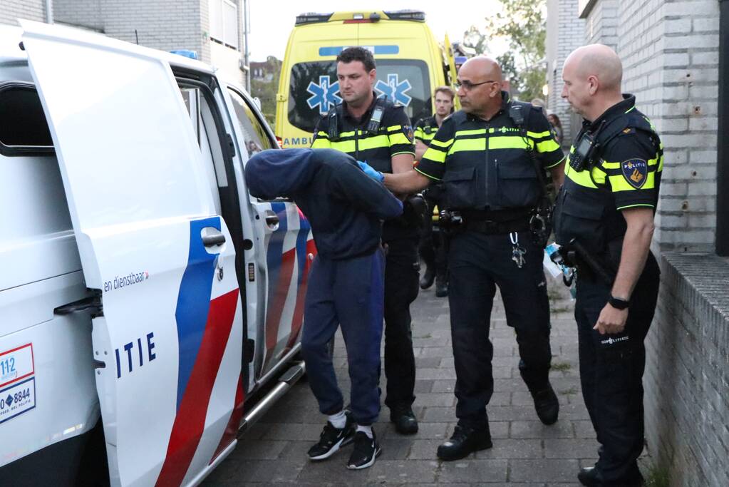 Persoon aangehouden na woningbrand