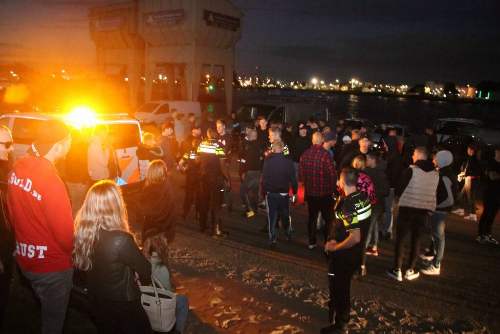 Grote politie-inzet wegens illegale scootermeeting