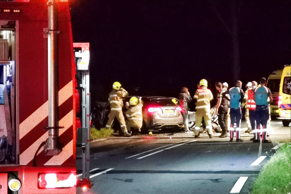Dode en gewonden bij frontale botsing, verdachte aangehouden