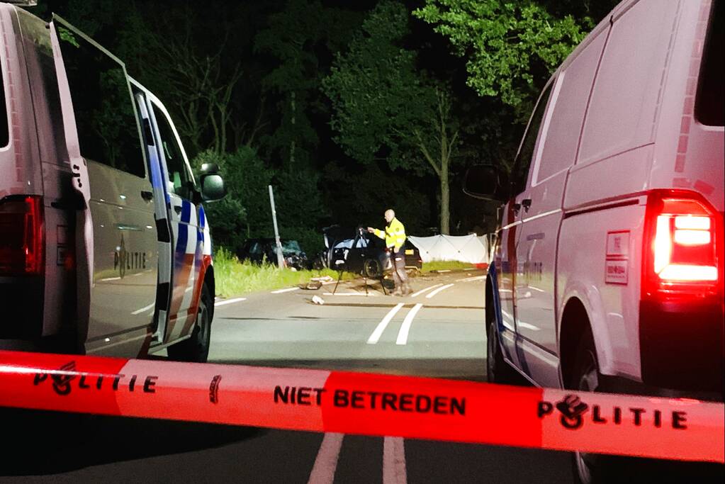 Dode en gewonden bij frontale botsing, verdachte aangehouden