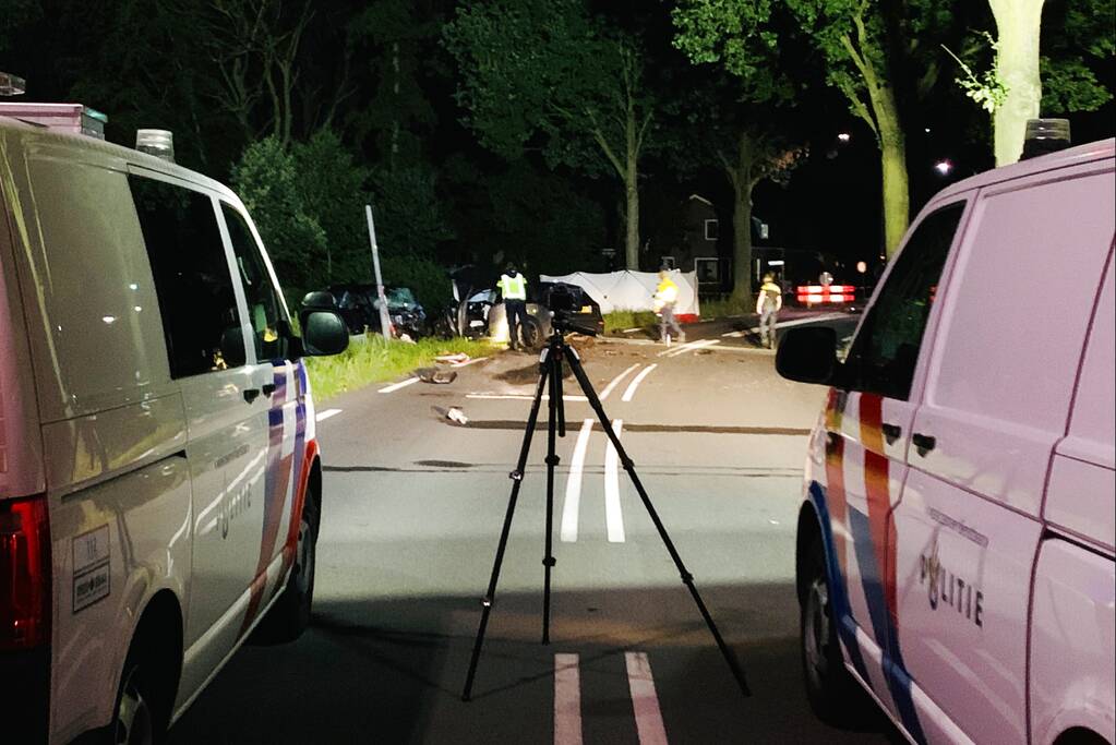 Dode en gewonden bij frontale botsing, verdachte aangehouden