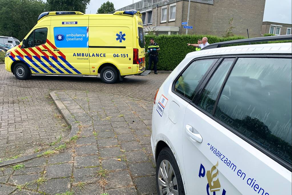 Fietsster gewond bij aanrijding met auto