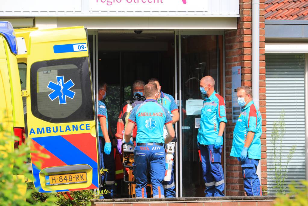 Traumahelikopter landt voor complicaties met baby