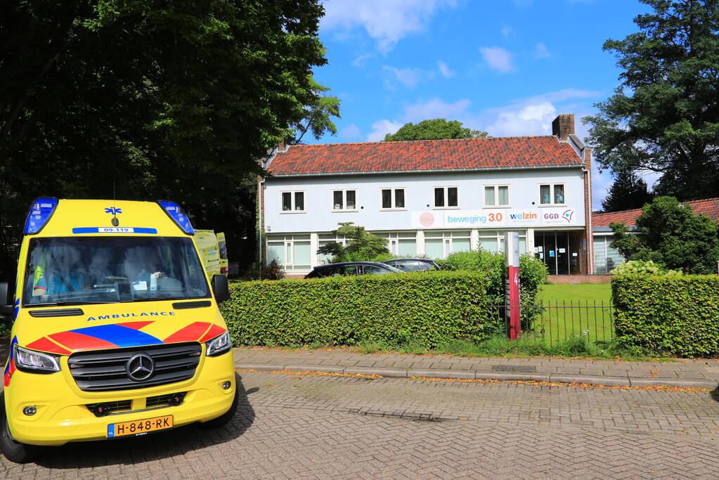 Traumahelikopter landt voor complicaties met baby