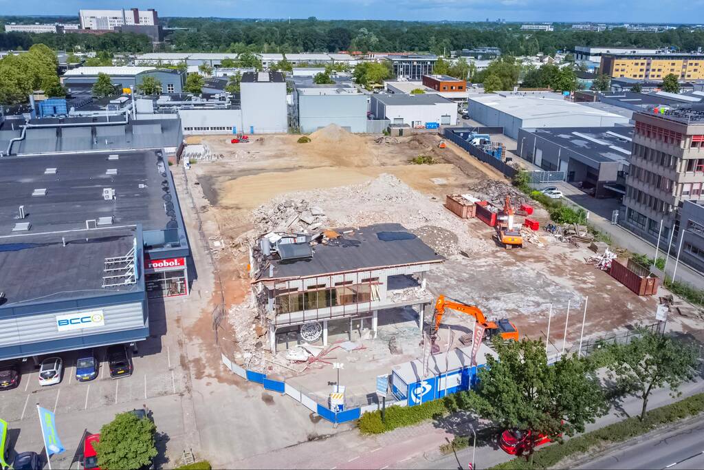 Panden Kwantum en Roobol gesloopt voor herontwikkeling winkelcomplex