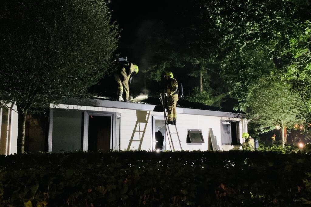 Veel rookontwikkeling door brand in chalet
