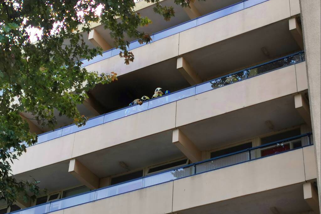 Etage appartementencomplex ontruimd bij brand