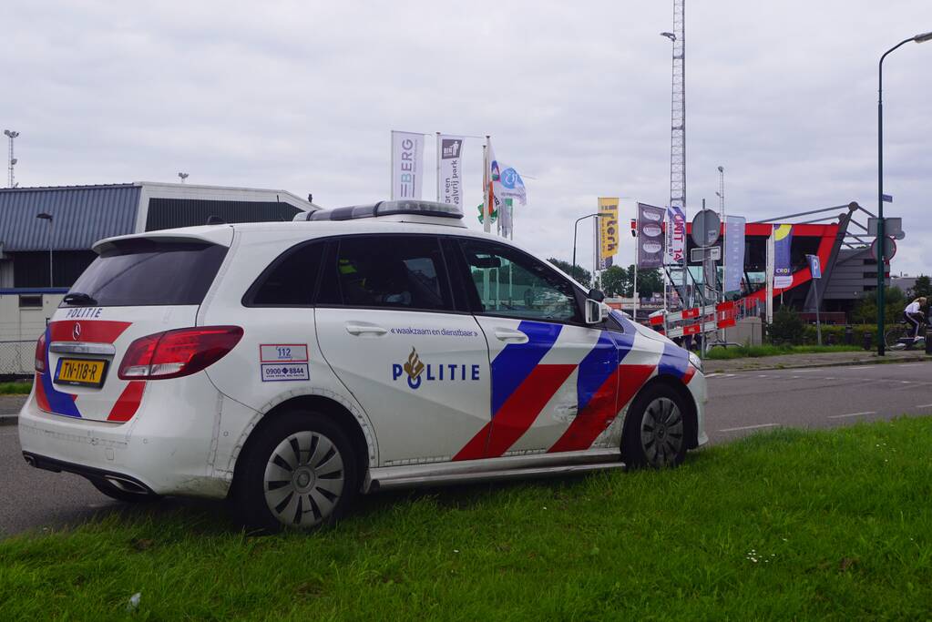 Grote politie-inzet bij voetbalvelden