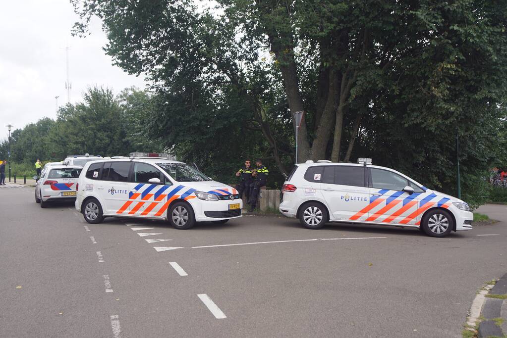 Grote politie-inzet bij voetbalvelden