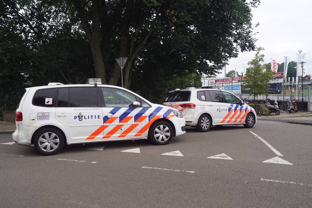Grote politie-inzet bij voetbalvelden