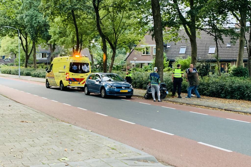 Scooterrijder komt ten val