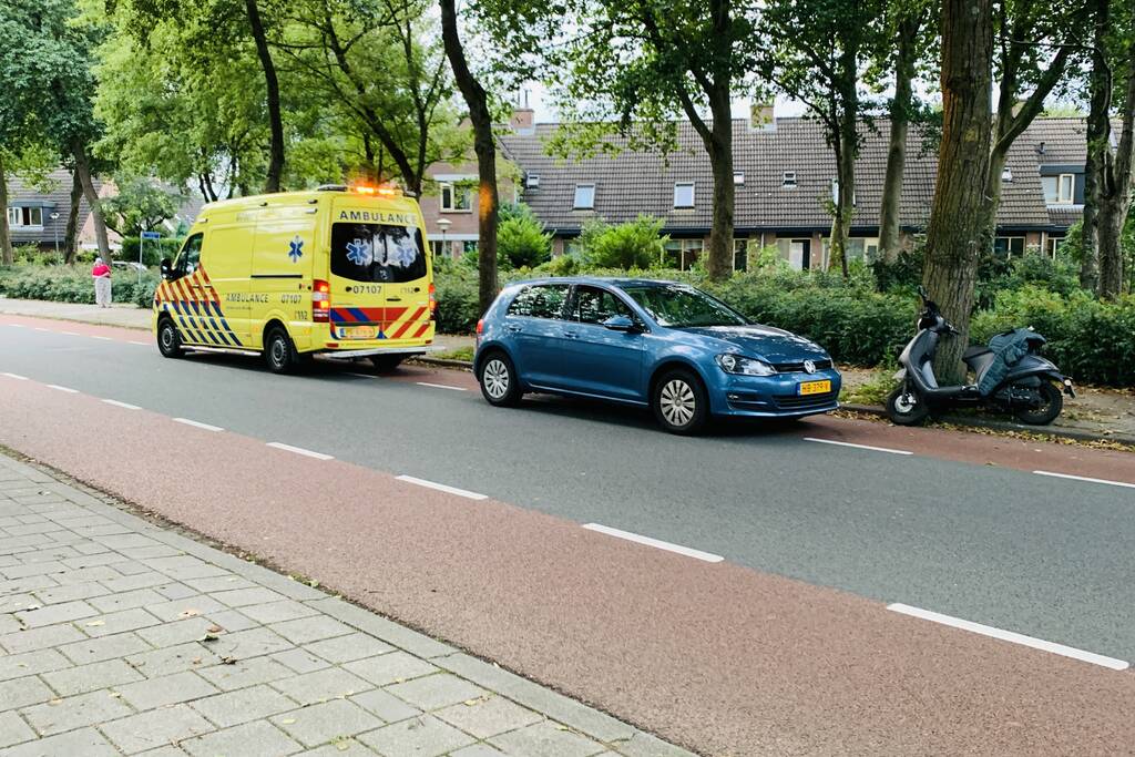 Scooterrijder komt ten val