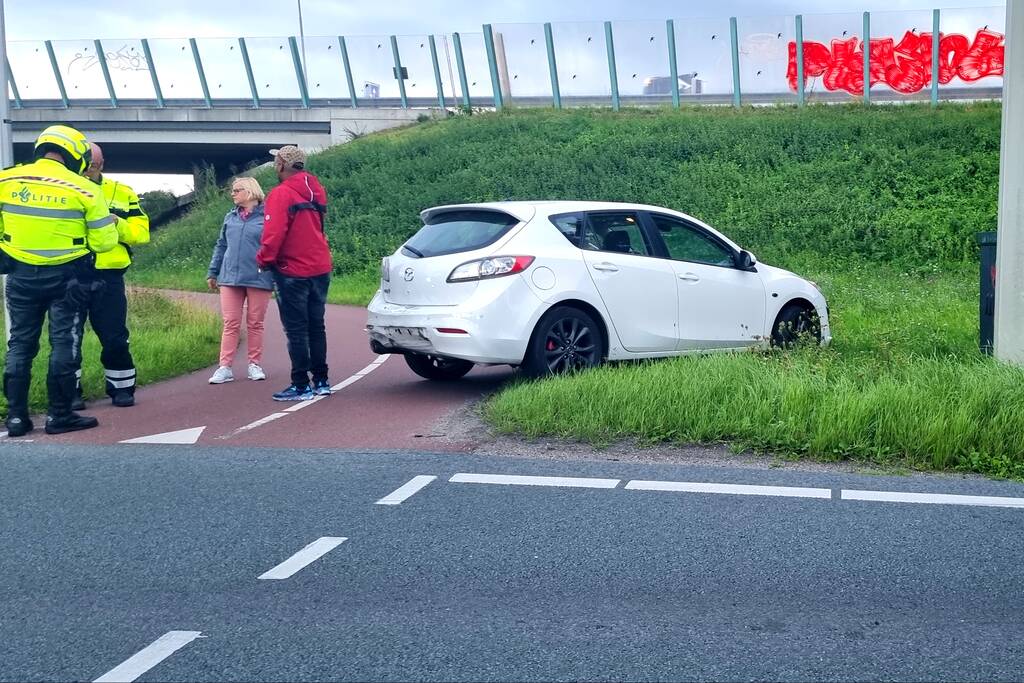 Persoon gewond bij aanrijding, bestuurder aangehouden