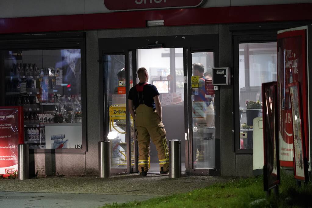 Tankstation vol rook, mogelijk inbraakalarm