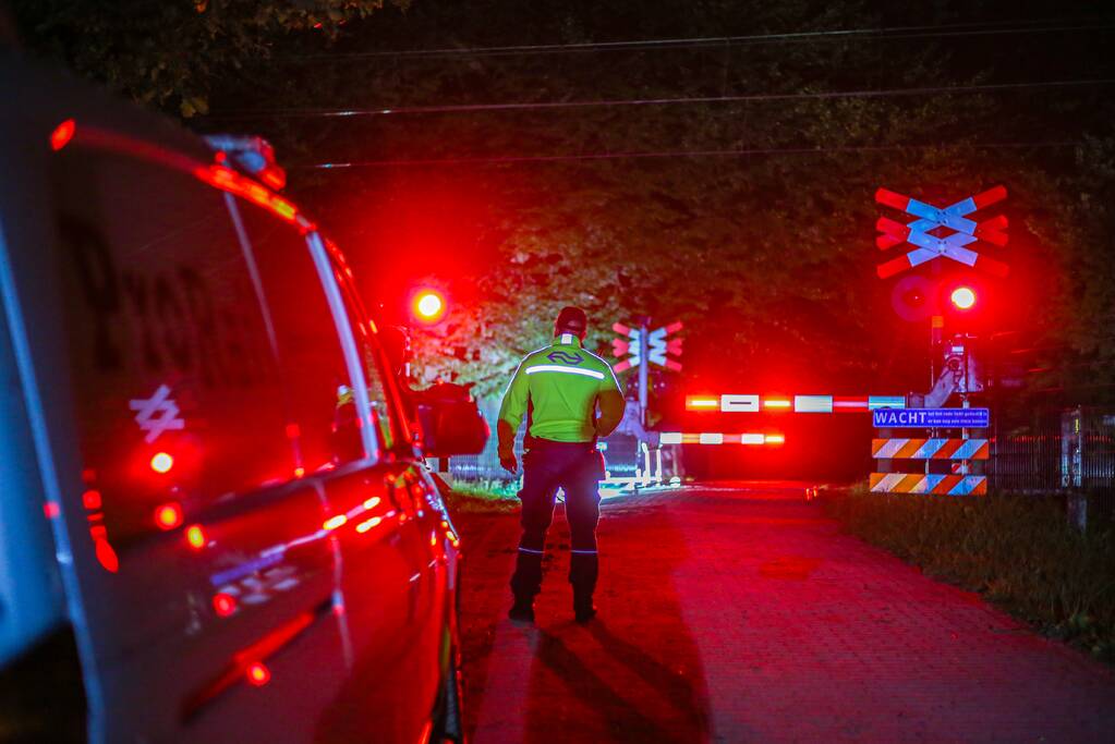 Tijdelijk geen treinverkeer door aanrijding