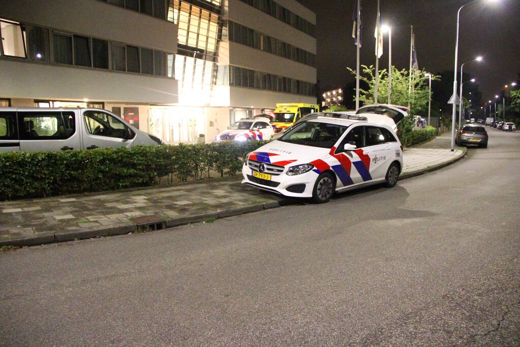 Bewaker Amrâth Apart-Hotel neergestoken bij overval