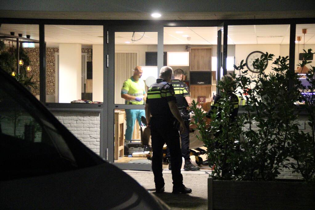 Bewaker Amrâth Apart-Hotel neergestoken bij overval