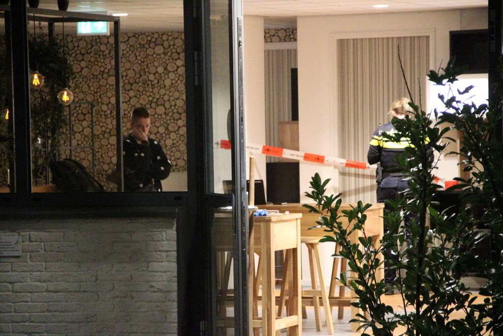 Bewaker Amrâth Apart-Hotel neergestoken bij overval