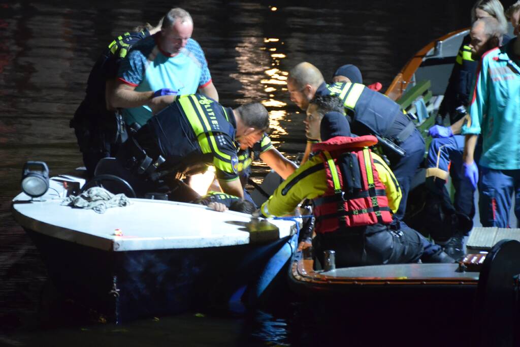 Man met verward gedrag uit Hoekstergracht gehaald