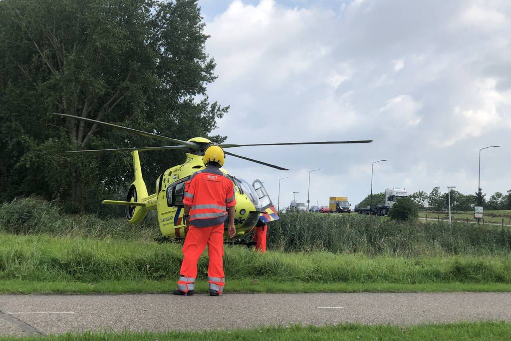 Meerdere gewonden bij ongeval met scooters en bestelbus
