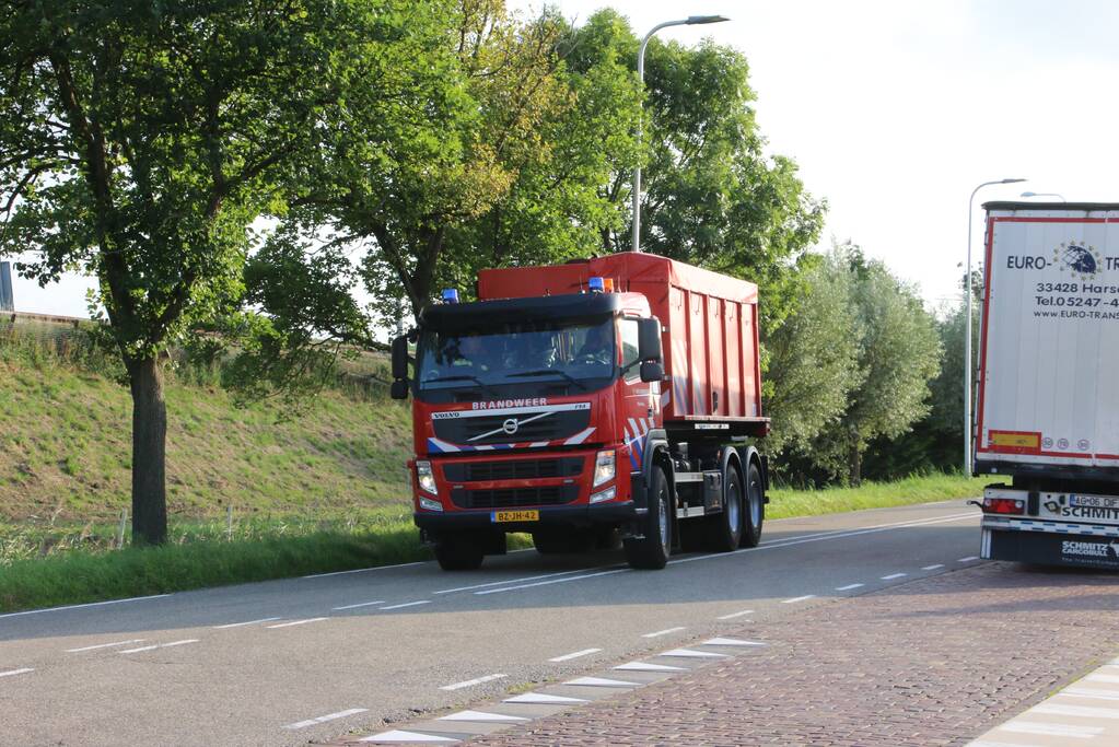 Brand bij industriepand Akzo Nobel