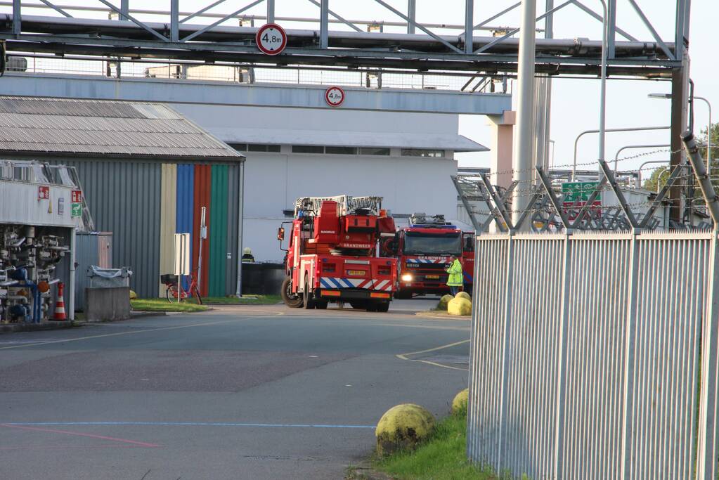 Brand bij industriepand Akzo Nobel