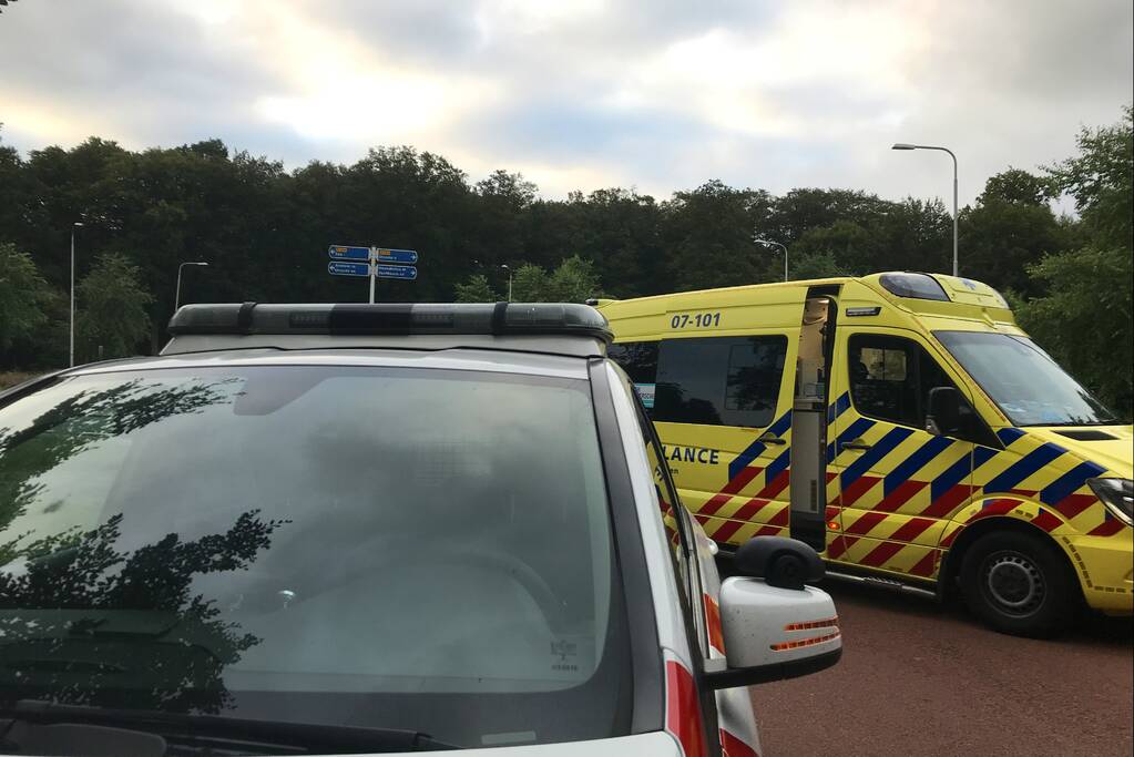 Fietser gaat onderuit een raakt gewond