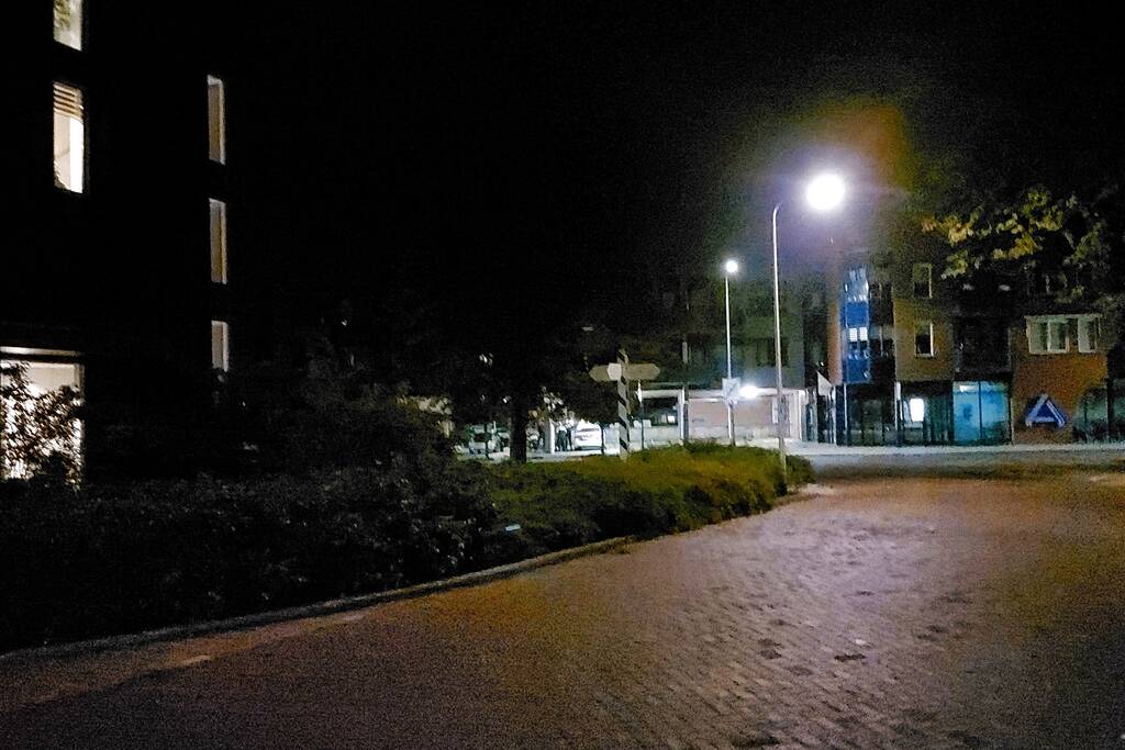 Politie doet onderzoek op parkeerplaats