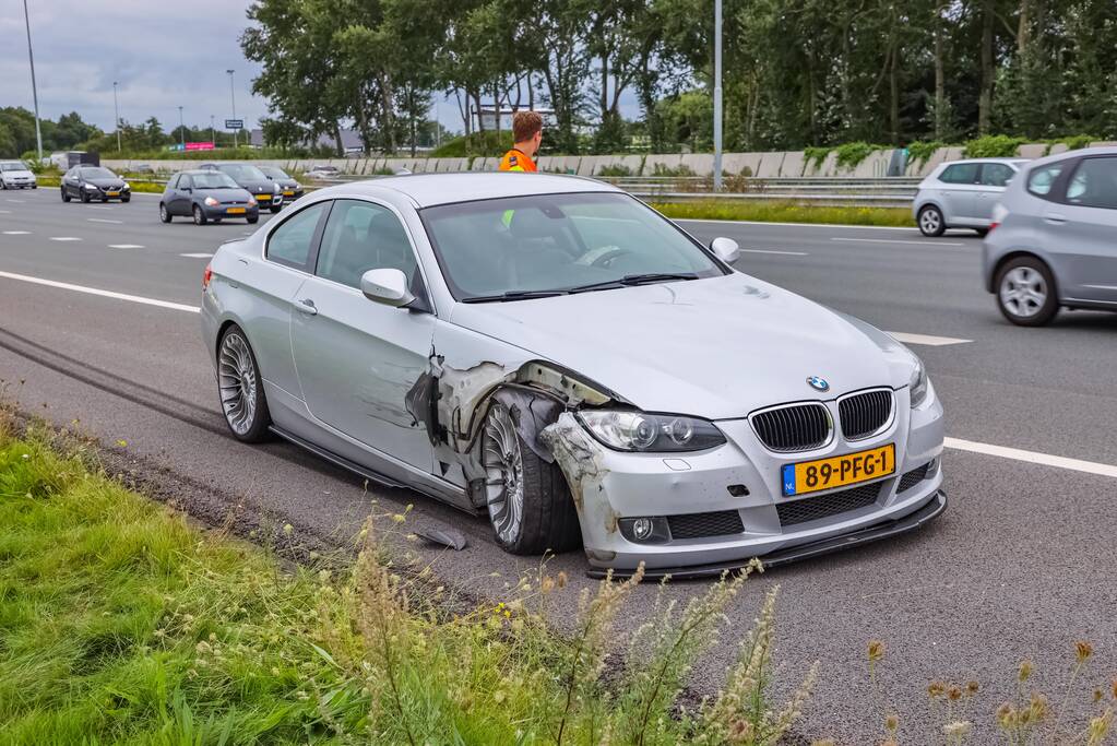 Flinke schade tussen meerdere voertuigen