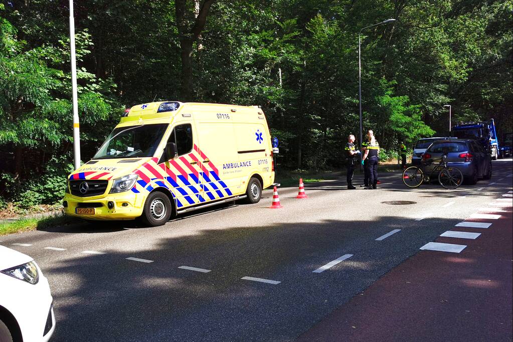 Fietser gaat onderuit en raakt gewond