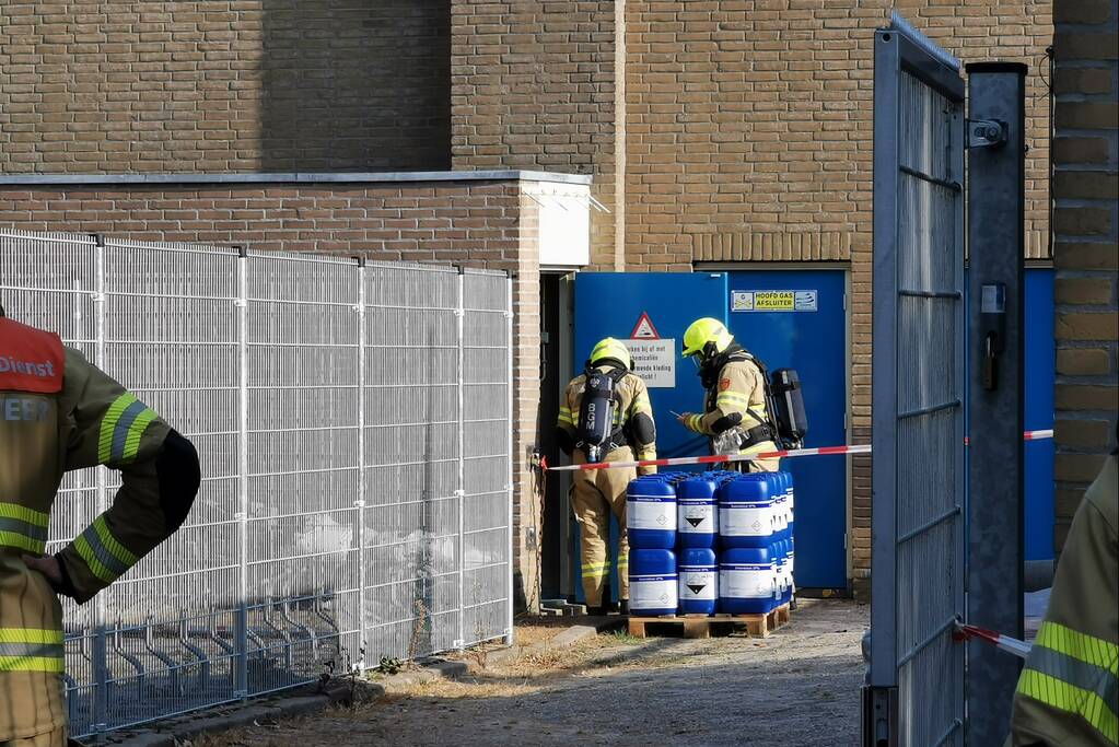 Brandweer doet nacontrole Zwembad De Vrije Slag