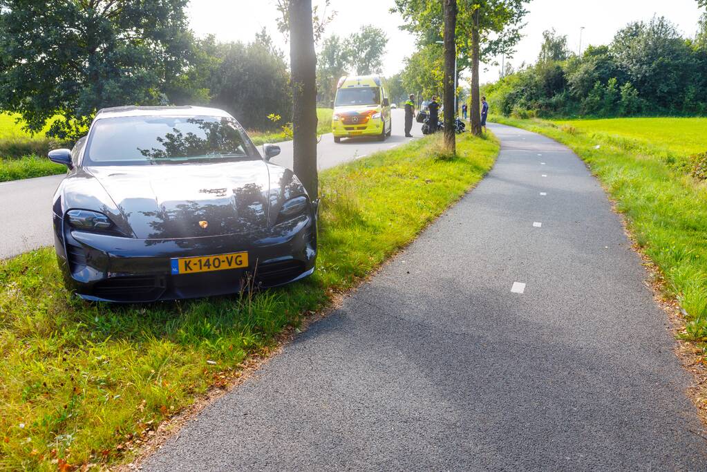 Schade aan gloednieuwe huurauto van Porsche Centrum