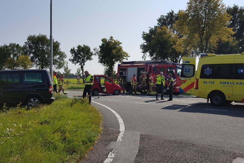 Bestuurder brommobiel gewond bij aanrijding
