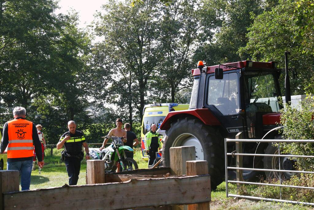 Motorcrosser gewond bij ongeval op crossbaan IMHOF