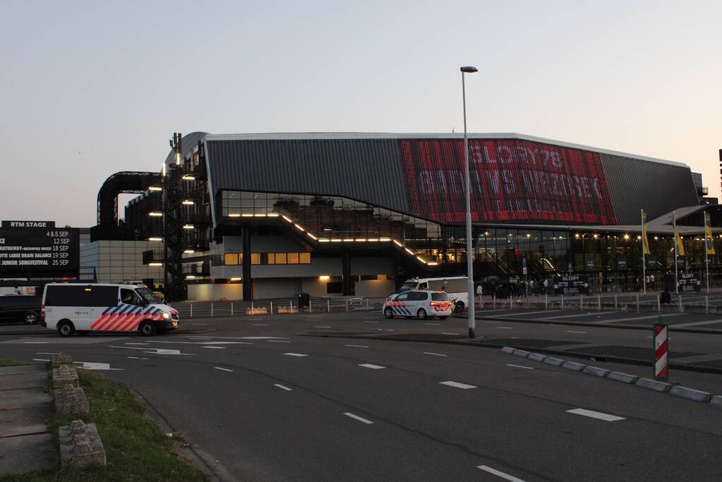 Veel politie op de been bij bokswedstrijd Glory 78