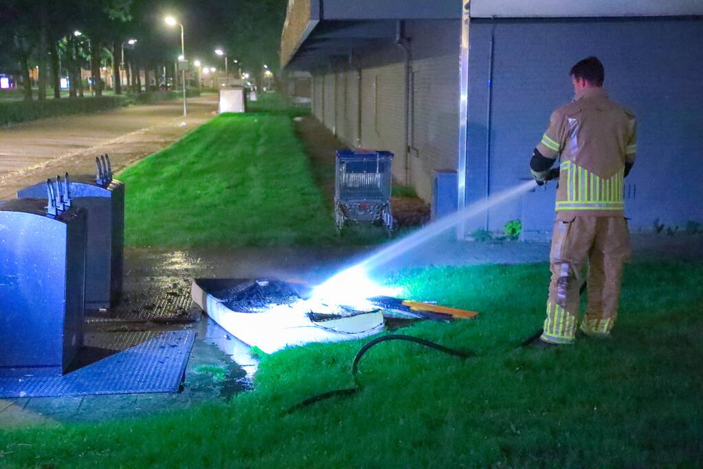 Brand in matras zorgt voor veel rookontwikkeling