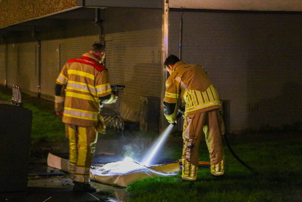 Brand in matras zorgt voor veel rookontwikkeling