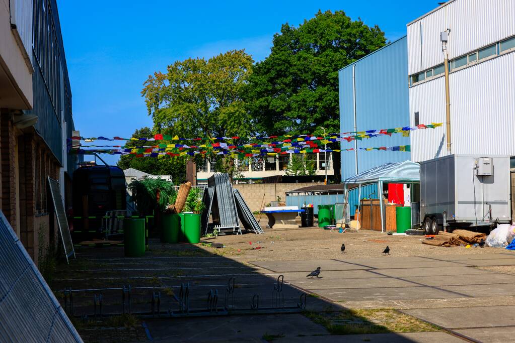 Politie eindigt illegaal feest op industrieterrein
