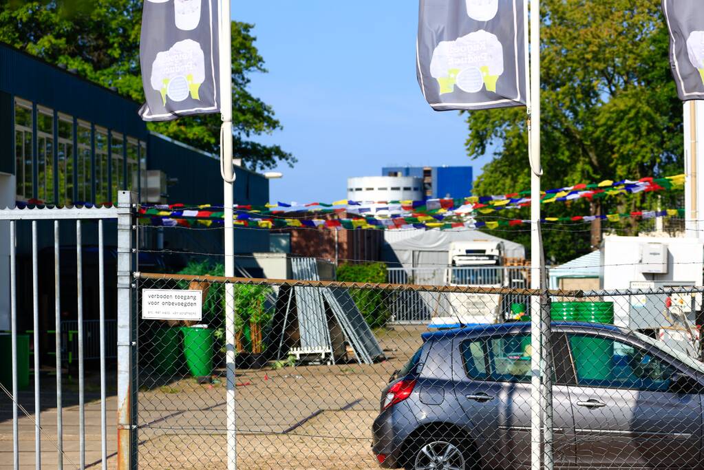 Politie eindigt illegaal feest op industrieterrein