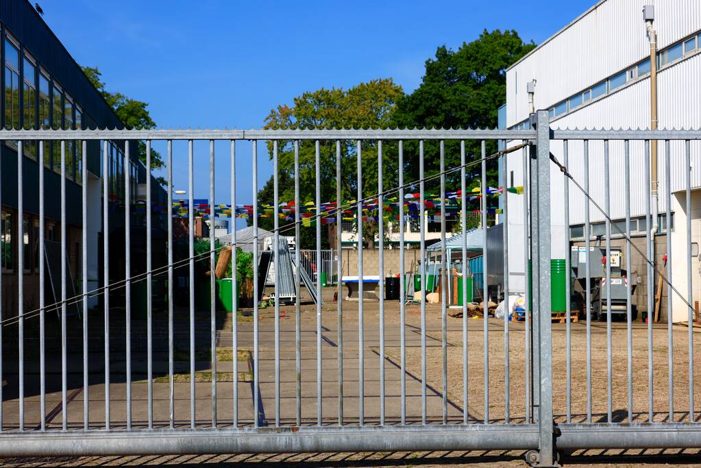 Politie eindigt illegaal feest op industrieterrein