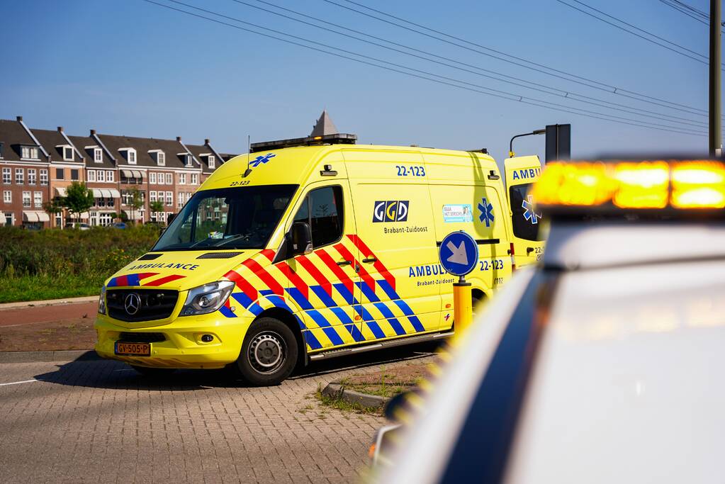 Fietser gewond door ongeval met personenauto