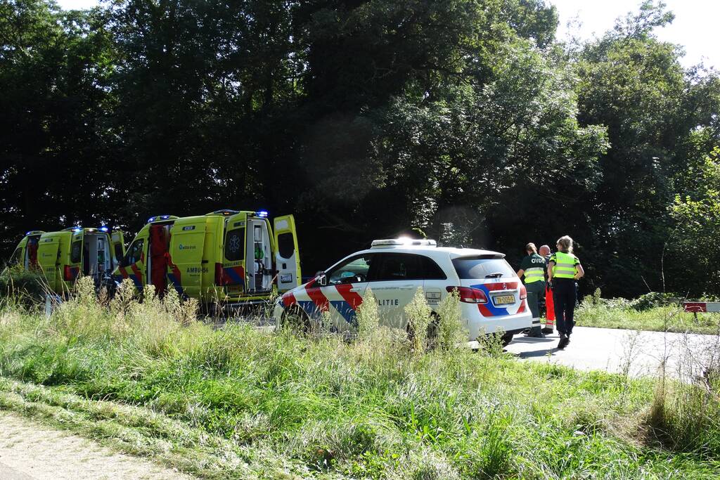Motorrijder zwaargewond na val