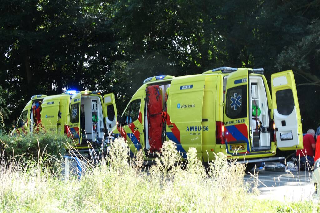 Motorrijder zwaargewond na val