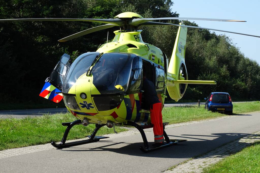 Motorrijder zwaargewond na val
