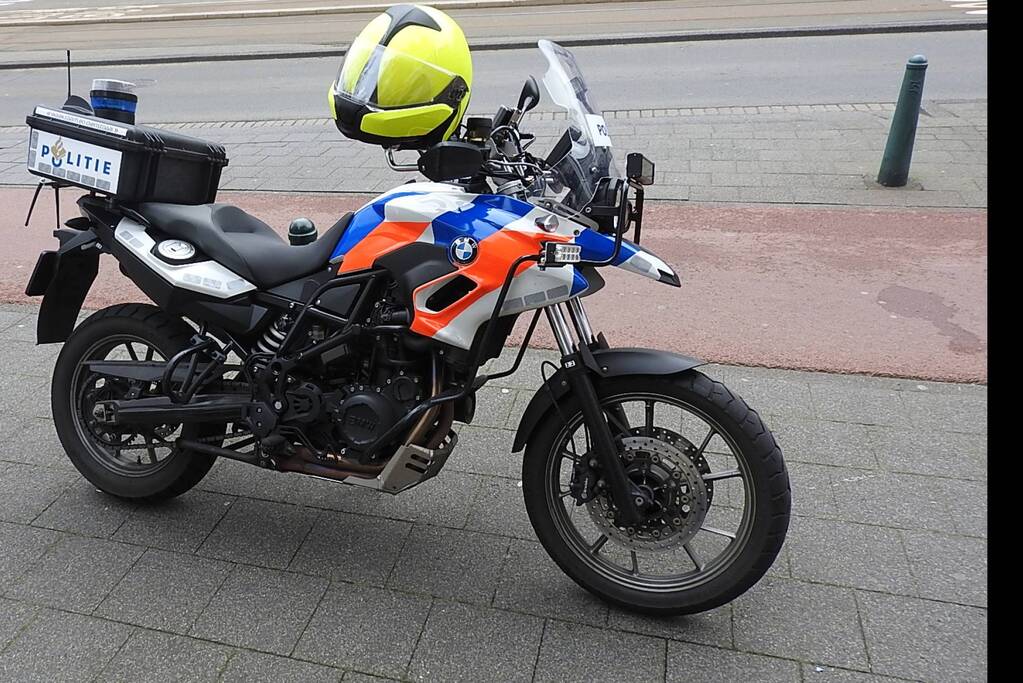 Botsing tussen scooter en auto