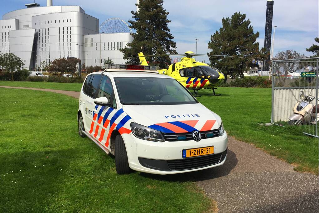 Traumahelikopter landt in Charlois op grasveld
